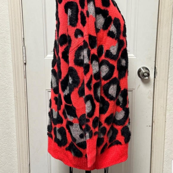 Sz 2 Torrid Tunic Sweater Leopard Coral - Picture 4 of 4